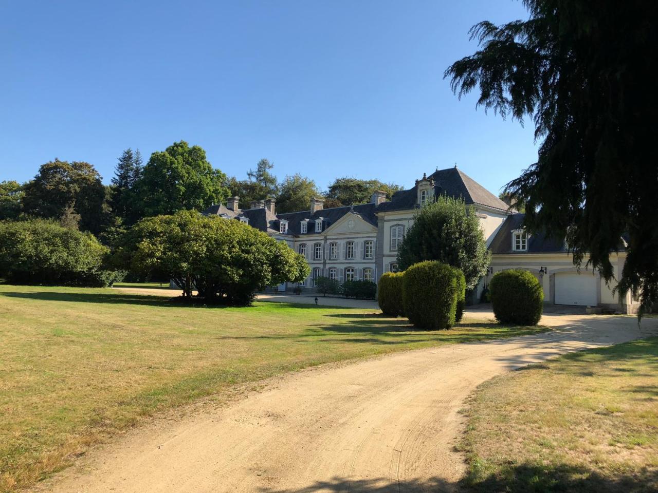 Chateau De Lannouan Landevant Exterior photo
